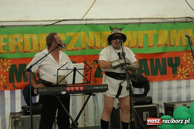 Zdjęcie w galerii na portalu naszraciborz.pl: Upalna niedziela w Krzanowicach - piknik familijny na dni miasta wiadomości z regionu