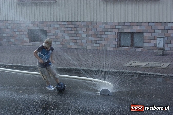 Zdjęcie w galerii na portalu naszraciborz.pl: Upalna niedziela w Krzanowicach - piknik familijny na dni miasta wiadomości z regionu