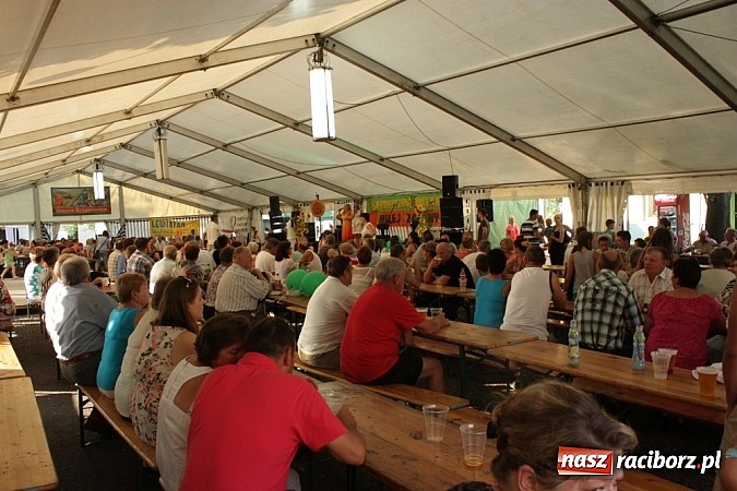 Zdjęcie w galerii na portalu naszraciborz.pl: Upalna niedziela w Krzanowicach - piknik familijny na dni miasta wiadomości z regionu