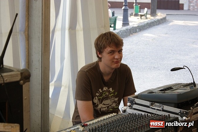 Zdjęcie w galerii na portalu naszraciborz.pl: Upalna niedziela w Krzanowicach - piknik familijny na dni miasta wiadomości z regionu