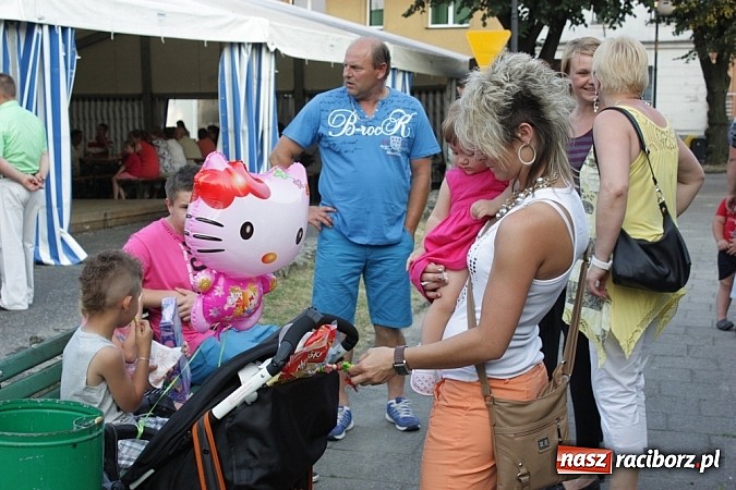 Zdjęcie w galerii na portalu naszraciborz.pl: Upalna niedziela w Krzanowicach - piknik familijny na dni miasta wiadomości z regionu