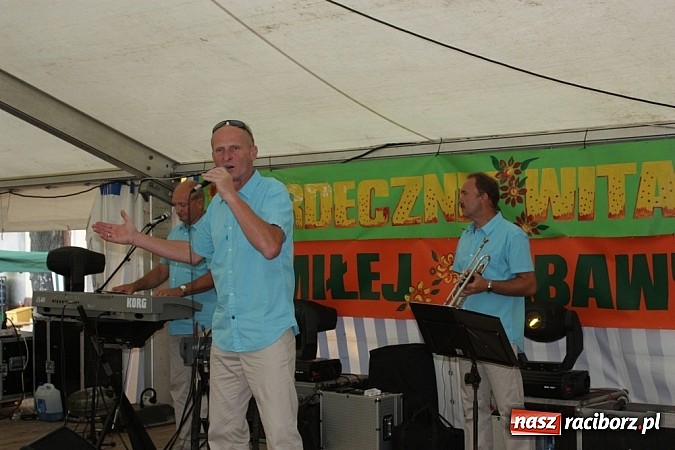 Zdjęcie w galerii na portalu naszraciborz.pl: Upalna niedziela w Krzanowicach - piknik familijny na dni miasta wiadomości z regionu