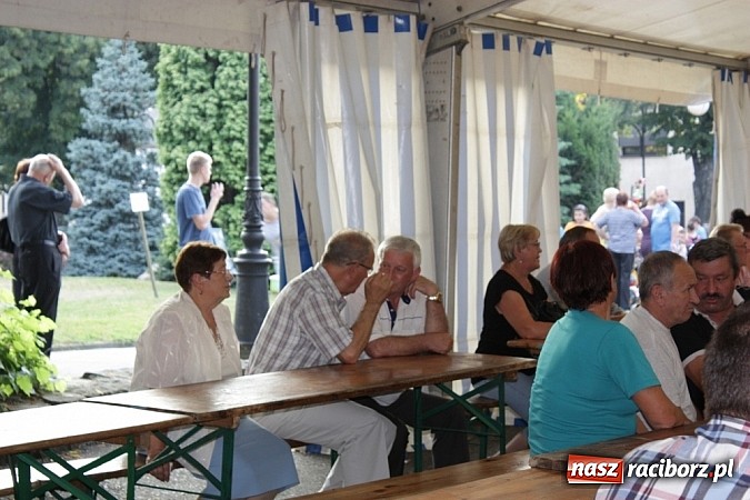 Zdjęcie w galerii na portalu naszraciborz.pl: Upalna niedziela w Krzanowicach - piknik familijny na dni miasta wiadomości z regionu
