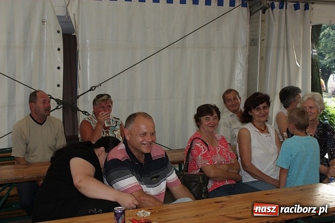 Zdjęcie w galerii na portalu naszraciborz.pl: Upalna niedziela w Krzanowicach - piknik familijny na dni miasta wiadomości z regionu