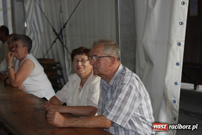 Zdjęcie w galerii na portalu naszraciborz.pl: Upalna niedziela w Krzanowicach - piknik familijny na dni miasta wiadomości z regionu