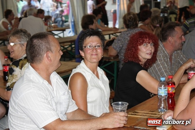 Zdjęcie w galerii na portalu naszraciborz.pl: Upalna niedziela w Krzanowicach - piknik familijny na dni miasta wiadomości z regionu