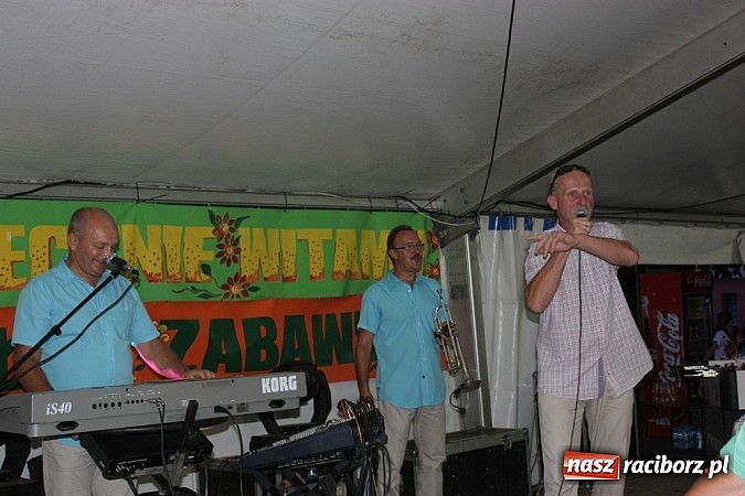 Zdjęcie w galerii na portalu naszraciborz.pl: Upalna niedziela w Krzanowicach - piknik familijny na dni miasta wiadomości z regionu