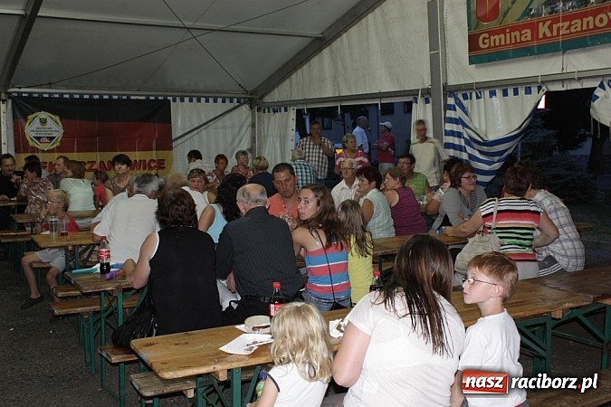 Zdjęcie w galerii na portalu naszraciborz.pl: Upalna niedziela w Krzanowicach - piknik familijny na dni miasta wiadomości z regionu