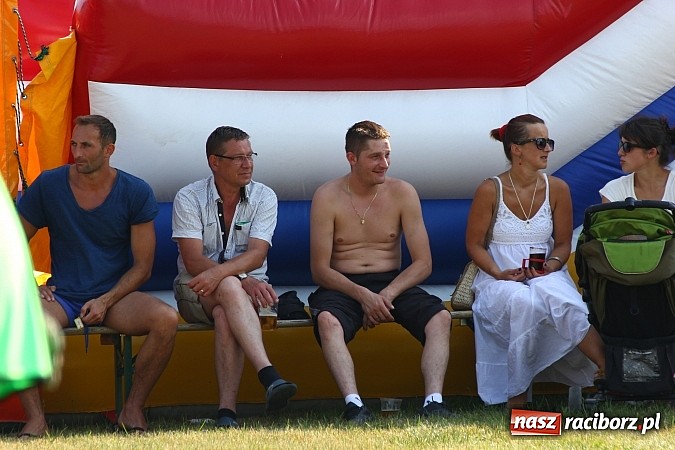 Zdjęcie w galerii na portalu naszraciborz.pl: Rozegrali mecz ku pamięci zmarłego kolegi wiadomości z regionu