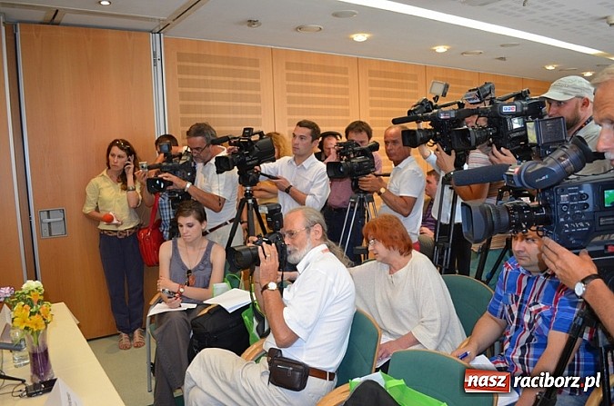 Zdjęcie w galerii na portalu naszraciborz.pl: Minister Elżbieta Bieńkowska w Funduszu wiadomości z regionu