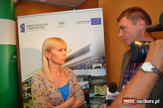 Zdjęcie w galerii na portalu naszraciborz.pl: Minister Elżbieta Bieńkowska w Funduszu wiadomości z regionu