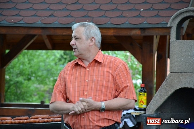 Zdjęcie w galerii na portalu naszraciborz.pl: Puchar i medale osobiście z rąk burmistrza! wiadomości z regionu
