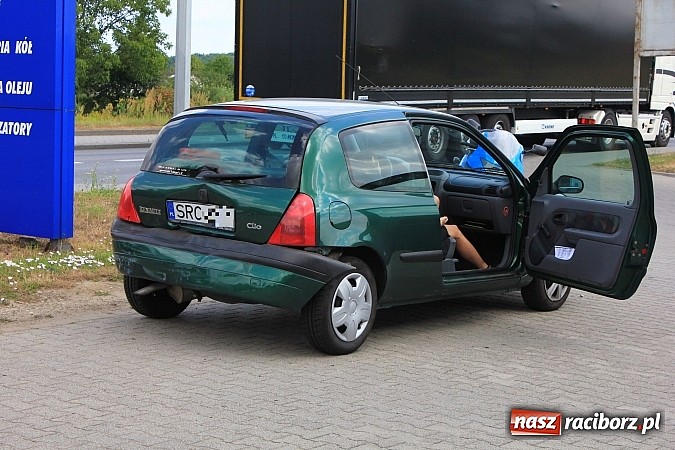 Zdjęcie w galerii na portalu naszraciborz.pl: Poważna kolizja na Rybnickiej. Zderzyły się trzy samochody i motocykl wiadomości z regionu