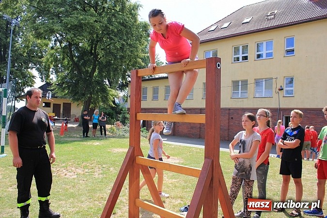 Zdjęcie w galerii na portalu naszraciborz.pl: Uczą się pierwszej pomocy na obozie strażackim wiadomości z regionu