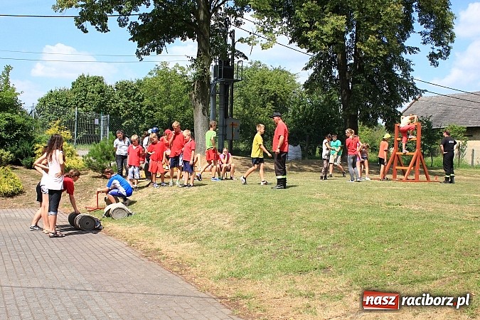 Zdjęcie w galerii na portalu naszraciborz.pl: Uczą się pierwszej pomocy na obozie strażackim wiadomości z regionu