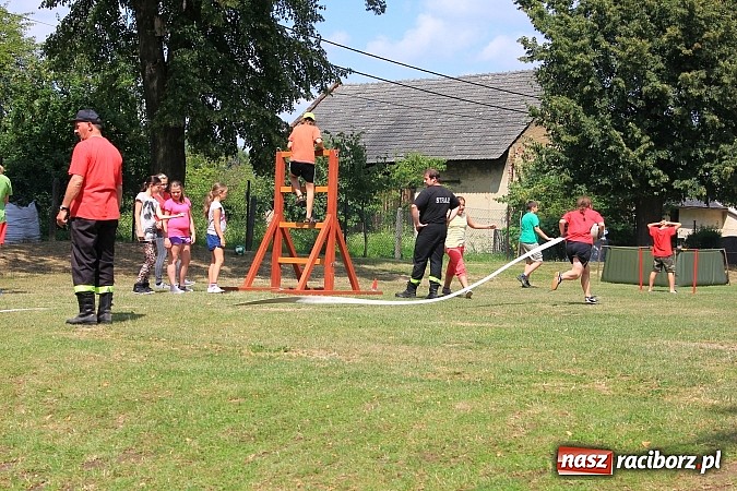 Zdjęcie w galerii na portalu naszraciborz.pl: Uczą się pierwszej pomocy na obozie strażackim wiadomości z regionu