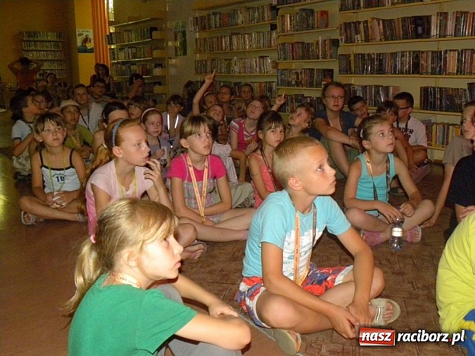 Zdjęcie w galerii na portalu naszraciborz.pl: Na indyjskiej ulicy... wiadomości z regionu