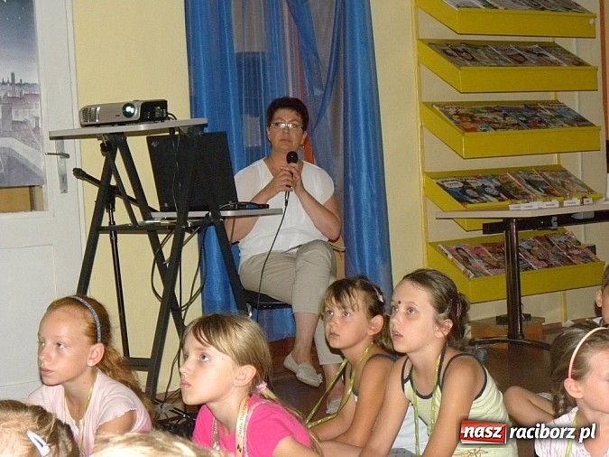 Zdjęcie w galerii na portalu naszraciborz.pl: Na indyjskiej ulicy... wiadomości z regionu