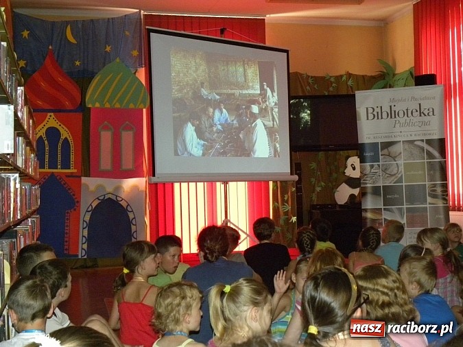 Zdjęcie w galerii na portalu naszraciborz.pl: Na indyjskiej ulicy... wiadomości z regionu