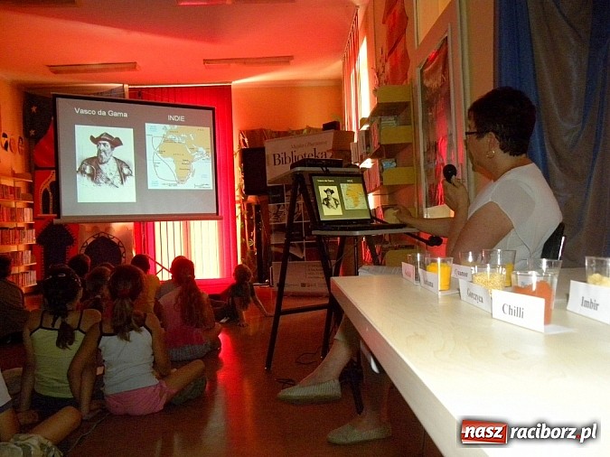 Zdjęcie w galerii na portalu naszraciborz.pl: Na indyjskiej ulicy... wiadomości z regionu