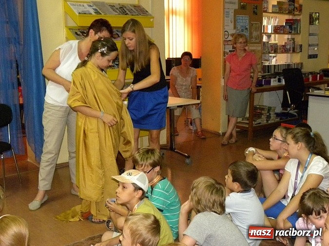 Zdjęcie w galerii na portalu naszraciborz.pl: Na indyjskiej ulicy... wiadomości z regionu