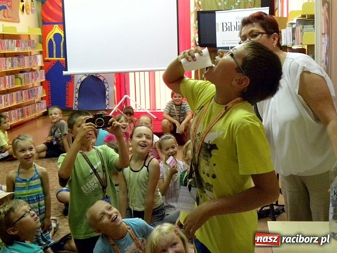 Zdjęcie w galerii na portalu naszraciborz.pl: Na indyjskiej ulicy... wiadomości z regionu