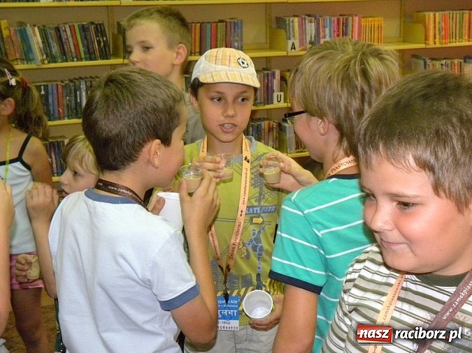 Zdjęcie w galerii na portalu naszraciborz.pl: Na indyjskiej ulicy... wiadomości z regionu