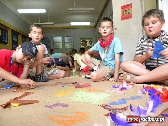 Zdjęcie w galerii na portalu naszraciborz.pl: Na indyjskiej ulicy... wiadomości z regionu