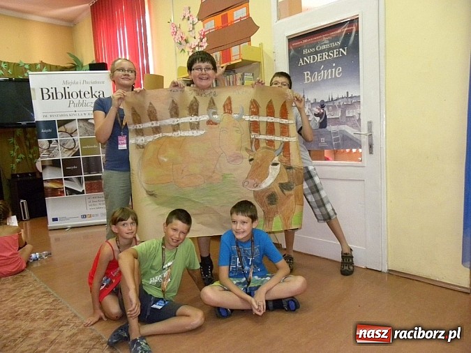 Zdjęcie w galerii na portalu naszraciborz.pl: Na indyjskiej ulicy... wiadomości z regionu