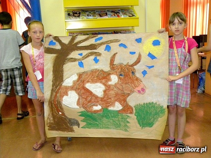 Zdjęcie w galerii na portalu naszraciborz.pl: Na indyjskiej ulicy... wiadomości z regionu