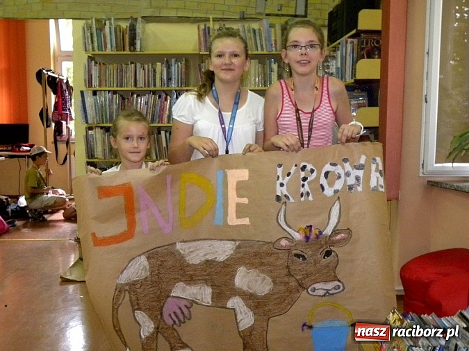 Zdjęcie w galerii na portalu naszraciborz.pl: Na indyjskiej ulicy... wiadomości z regionu