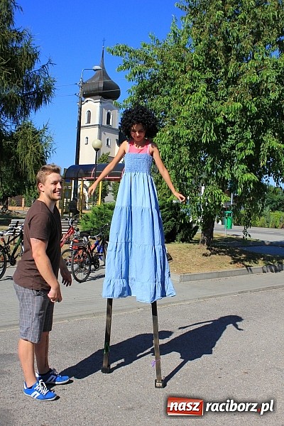 Zdjęcie w galerii na portalu naszraciborz.pl: Akcja LATO: Happening artystyczny w Nędzy wiadomości z regionu