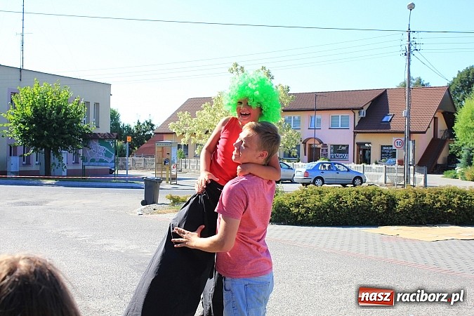 Zdjęcie w galerii na portalu naszraciborz.pl: Akcja LATO: Happening artystyczny w Nędzy wiadomości z regionu