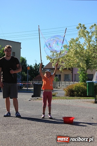 Zdjęcie w galerii na portalu naszraciborz.pl: Akcja LATO: Happening artystyczny w Nędzy wiadomości z regionu