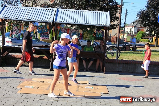Zdjęcie w galerii na portalu naszraciborz.pl: Akcja LATO: Happening artystyczny w Nędzy wiadomości z regionu