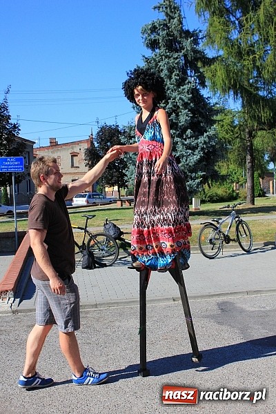 Zdjęcie w galerii na portalu naszraciborz.pl: Akcja LATO: Happening artystyczny w Nędzy wiadomości z regionu