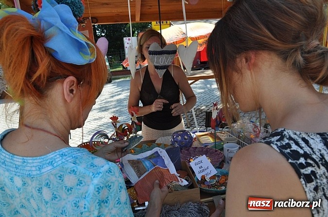 Zdjęcie w galerii na portalu naszraciborz.pl: Zamkowe targi organizacji pozarządowych wiadomości z regionu