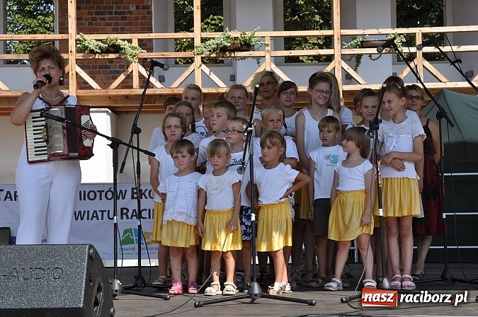 Zdjęcie w galerii na portalu naszraciborz.pl: Zamkowe targi organizacji pozarządowych wiadomości z regionu