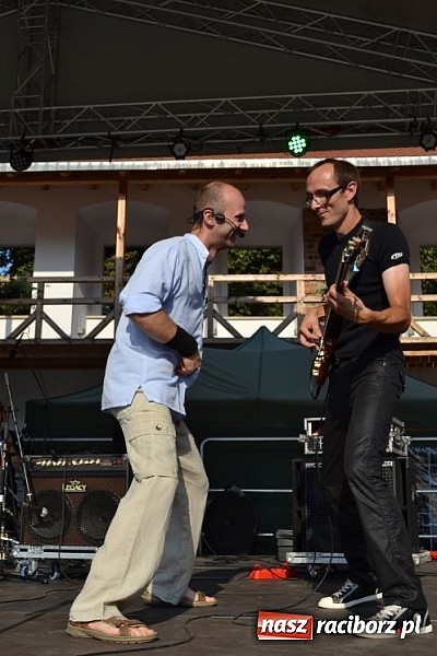 Zdjęcie w galerii na portalu naszraciborz.pl: Folkowa muzyczna podróż na zamku wiadomości z regionu