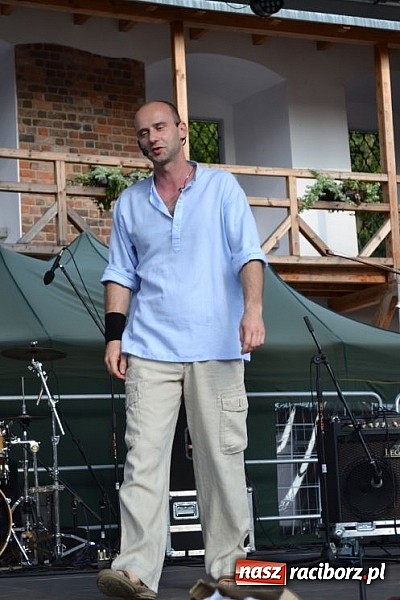 Zdjęcie w galerii na portalu naszraciborz.pl: Folkowa muzyczna podróż na zamku wiadomości z regionu