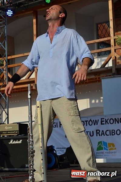 Zdjęcie w galerii na portalu naszraciborz.pl: Folkowa muzyczna podróż na zamku wiadomości z regionu