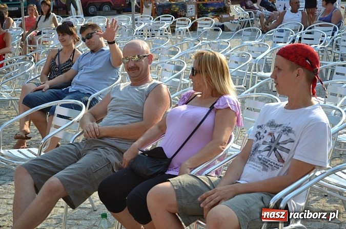 Zdjęcie w galerii na portalu naszraciborz.pl: Folkowa muzyczna podróż na zamku wiadomości z regionu