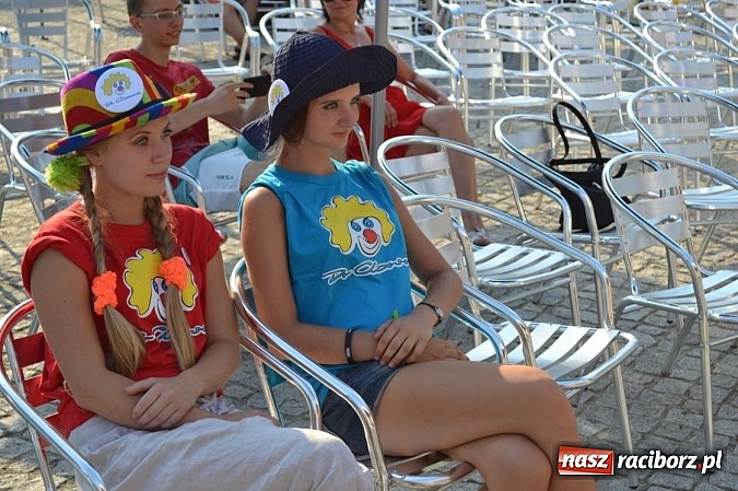 Zdjęcie w galerii na portalu naszraciborz.pl: Folkowa muzyczna podróż na zamku wiadomości z regionu