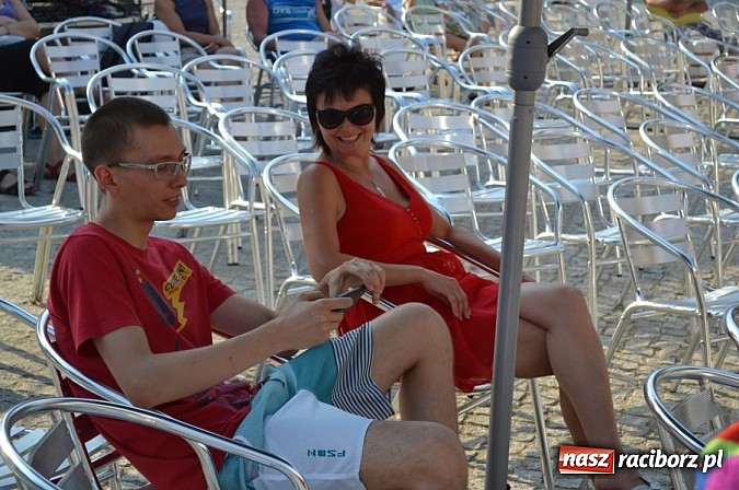 Zdjęcie w galerii na portalu naszraciborz.pl: Folkowa muzyczna podróż na zamku wiadomości z regionu