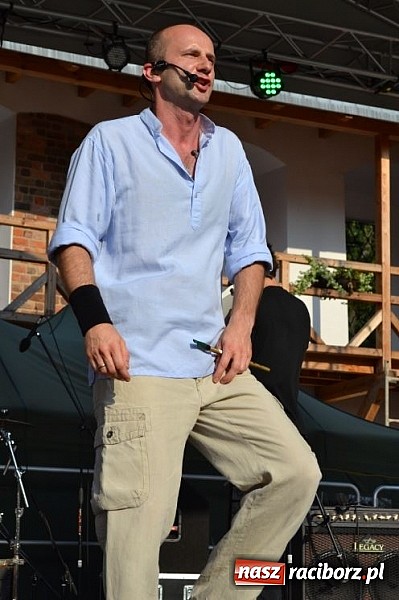 Zdjęcie w galerii na portalu naszraciborz.pl: Folkowa muzyczna podróż na zamku wiadomości z regionu