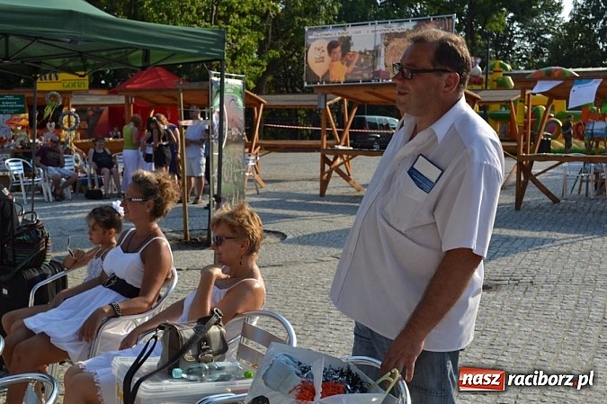 Zdjęcie w galerii na portalu naszraciborz.pl: Folkowa muzyczna podróż na zamku wiadomości z regionu