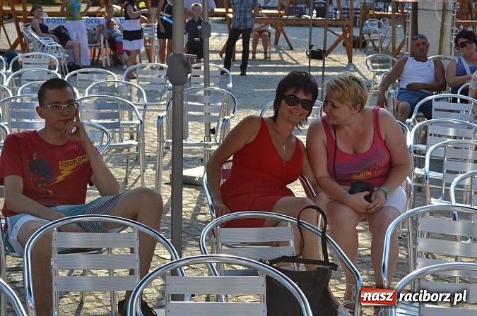 Zdjęcie w galerii na portalu naszraciborz.pl: Folkowa muzyczna podróż na zamku wiadomości z regionu