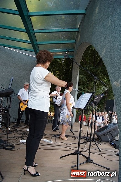 Zdjęcie w galerii na portalu naszraciborz.pl: Świetna zabawa przy 
