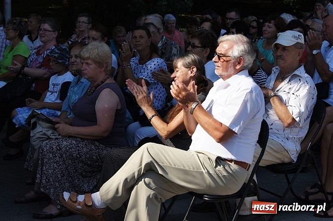 Zdjęcie w galerii na portalu naszraciborz.pl: Świetna zabawa przy 