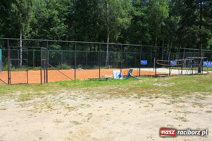 Zdjęcie w galerii na portalu naszraciborz.pl: Leśna Polana: Skok do wody dla ochłody wiadomości z regionu